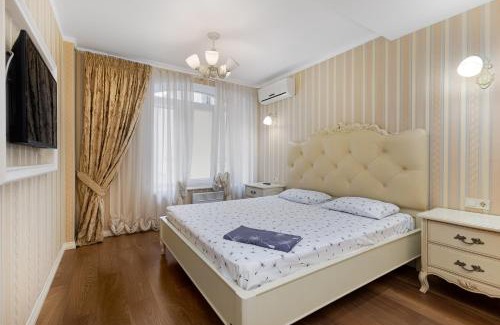Odessa City Center Apartment | Deribasivska 10 Luxury Apartment