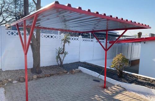 Windhoek House | Desert Buddy Accomodations