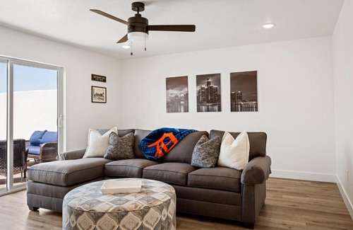 St. George House | Desert Color's Sunshine and Sage