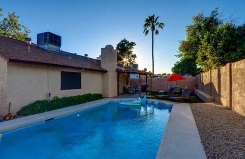 Sunset Ridge House | Desert Escape w/pool!