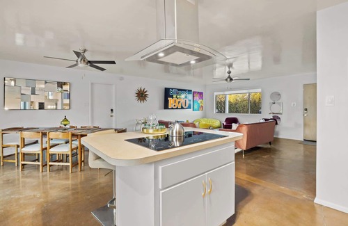 Village Grove House | Desert Mirage: Retro Chic w/Pool, Grille & Bocce
