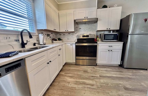Lubbock House | Desert Oasis - 3BR/2BA - Serene Setting