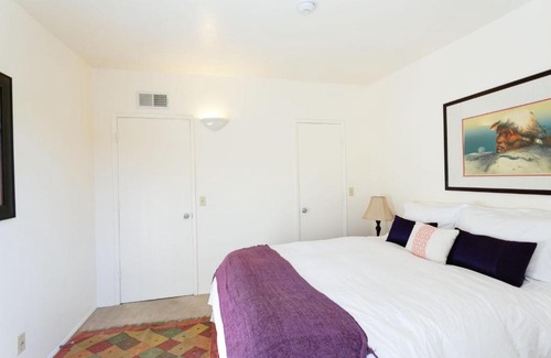 Hedrick Acres House | Desert Retreat 1BR by Casago