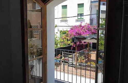 Masnou Apartment | Design apartment close to train, beach and Barcelona