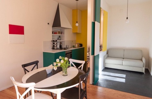 Bellano Apartment | Design flat 2 min walk from beach and station with garage Bellano