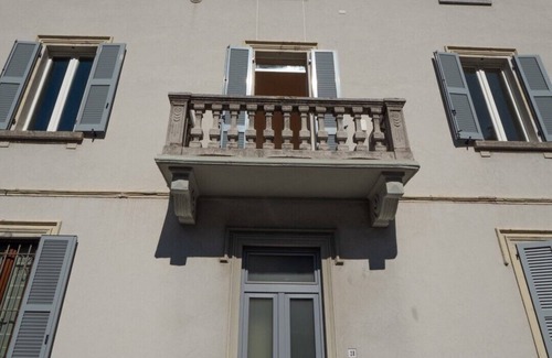 Bellano Apartment | Design flat 2 min walk from beach and station with garage Bellano