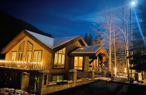 Vail Ski Chalet | Designer Chalet, Vail Golf Course, available for summer rental! #Guesthausvail