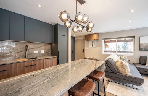 Snowmass Village Apartment | Designer Condo -pool Hot-tub -center of Town