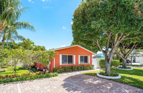 Delray Beach Cottage | Designer's Delray Hideaway in Delray's Hottest Neighborhood - Newly Renovated