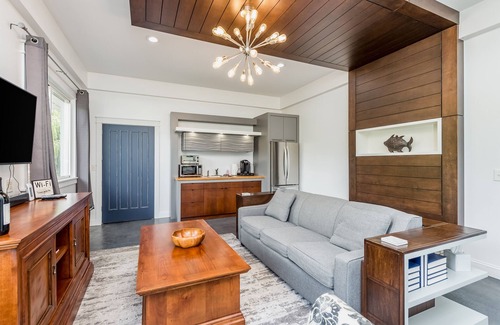 Swannanoa Apartment | Desirable escape near downtown with firepit, fast WiFi, central AC & kitchenette