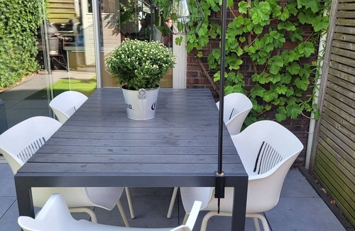 Kop van Zuid House | Desired 4-layer home Kop van Zuid, near downtownn