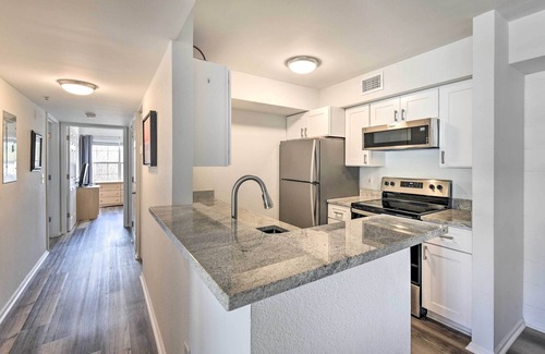 Indian Bayou Condo | Destin Condo w/Pool Access - Walk to Beach!