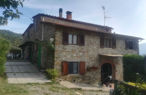Dicomano Other | Detached stone view cottage with swimming pool and fenced garden.