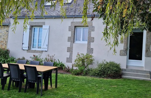 Camaret-sur-Mer House | Detached character house with enclosed garden