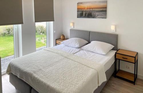 Wemeldinge House | Detached House in Zeeland with Scenic Terrace