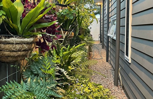 Kiama Apartment | Detached studio - 10 minute walk to Kendalls Beach