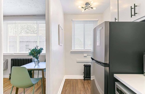 City Park Apartment | Detroit by Modern Midstay /On City Park! #T27