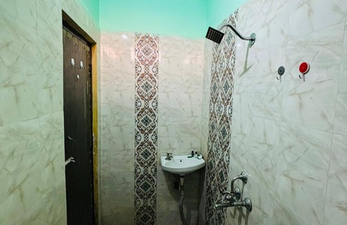 Faizabad Hotel | Dev Aagmann Inn