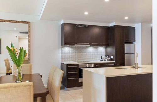 Port Douglas Apartment | Devine Rooftop Penthouse at Temple Resort