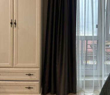 Telsiai Apartment | DHARMA Stay APARTAMENTAI su terasa ir vaizdu į miestą Self check-in