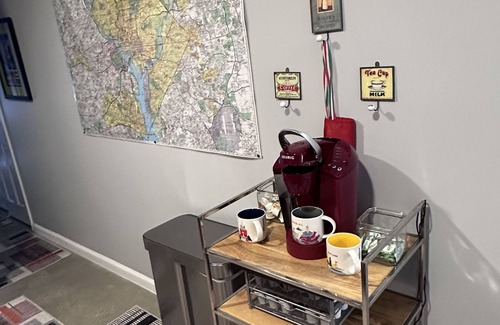 Shaw Apartment | "Diamond In DC" Cozy English Basement Unit in Central Historic DC Neighborhood!