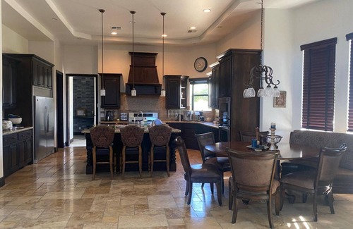 Thunder Mountain House | Diamond in the Desert ! An Oasis