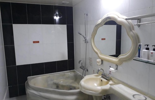 Sacheon Hotel | Diamond Motel