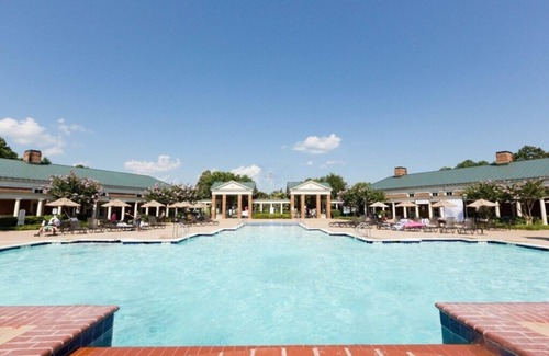 Berkeley Villa | Diamond Resorts Greensprings Vacation Resort - 2 Bed Accessible Roll in Shower