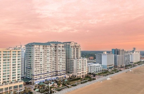 Northeast Virginia Beach Villa | Diamond Resorts Ocean Beach Club - 1 Bedroom Suite - No Balcony