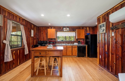 Murfreesboro Cabin | Diamond River Run Cabin by StayLage