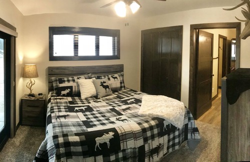 Rapid City Cabin | Diamond Spur Lodge-Luxury Vacation Home 8 miles from Mt. Rushmore