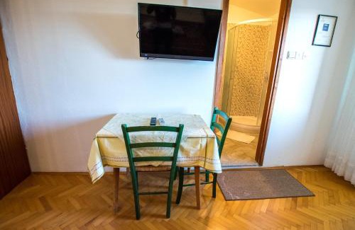 Starigrad Apartment | Diana Rooms and Apartments