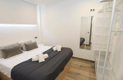 Salou City Centre Apartment | DIFFERENTFLATS Eucalyptus