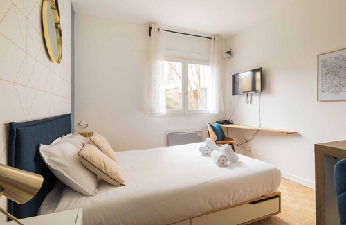 Victor Bach - Saint Louis Apartment | Dify Charme - Bord du Rhone