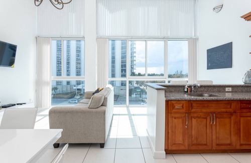 Mid Beach Apartment | Dilo Apartments