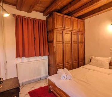 Distomo-Arachova-Antikyra Ski Chalet | Diminio 4 Whole House Chalet