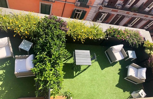 Quartieri Spagnoli Apartment | Dimora Augusteo