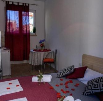 Montovjerna House | Dino and Jele Apartments