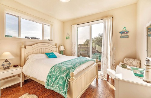 Ocean Shores Cottage | Dip Your Sandy Toes in the Pacific Ocean at Ocean Shores
