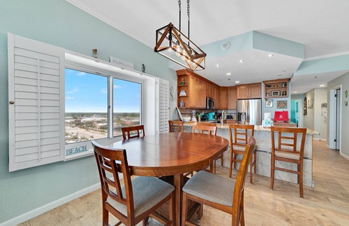 Orange Beach Condo | Direct Beach Front, Amazing View, West End Corner Unit!