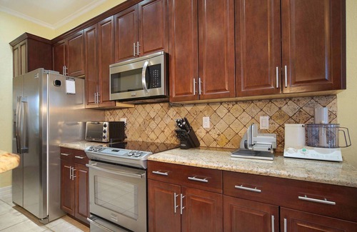 Caloosahatchee Villa | Direct Gulf access, Pool, Grill, Pool Bar, Western Exposure, TV,