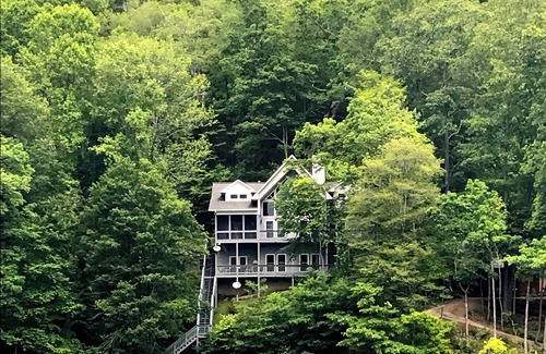 Topton House | Direct Lakefront 5BR/4B Spectacular Mt & Lake front Views - Satellite and Wifi