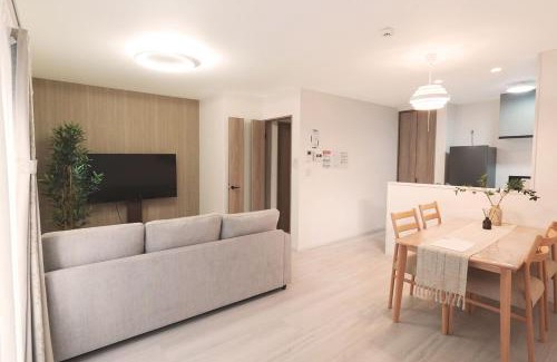 Tennoji Villa | Direct to Namba, Umeda ,Airport! New house!3mins to subway!