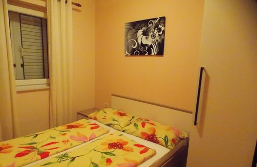 Kustici Apartment | Directly by the sea - Apartments Vivien in Kustici
