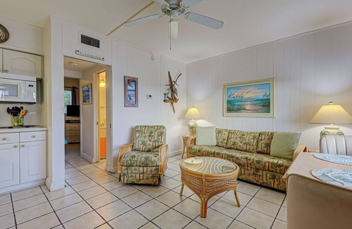 Golden Beach Condo | Directly on the Gulf - Unit 2 - 1 Bedroom - Ground Floor - Sleeps up to 4