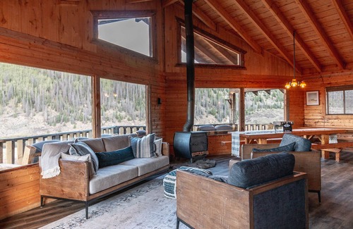 Lake City Cabin | Disconnect From Technology And Reconnect With Nature - Sleeps 6
