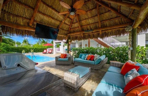 Marathon Villa | Discount Available! Private Pool, Canal Front, Dock, Bikes, Paddleboards & More!