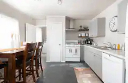 Amarillo House | *Discount* Fast Wifi, Beautiful Home near Route 66, Palo Duro Canyon, & Shopping