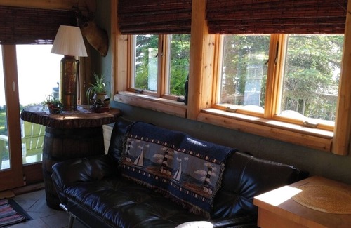 Alpena Cottage | Discounted Fall Season Rates Double Occupancy on Long Lake near Alpena.