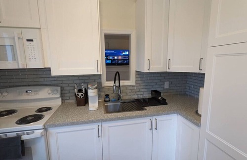 Perryville Apartment | Discounted Stays | 1BR | King | A/C